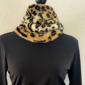 Ann Taylor Faux Fur Neck Warmer/Muffler/Snood